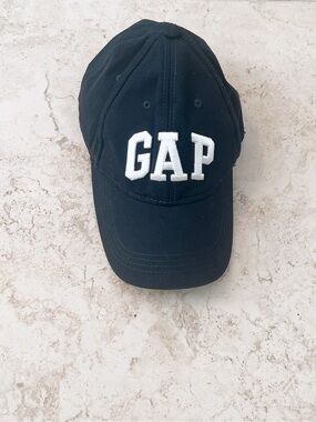 Free- Gap hat